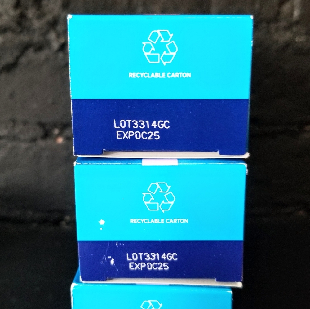 5 Crest Toothpaste Bundle - Picture 5 of 7
